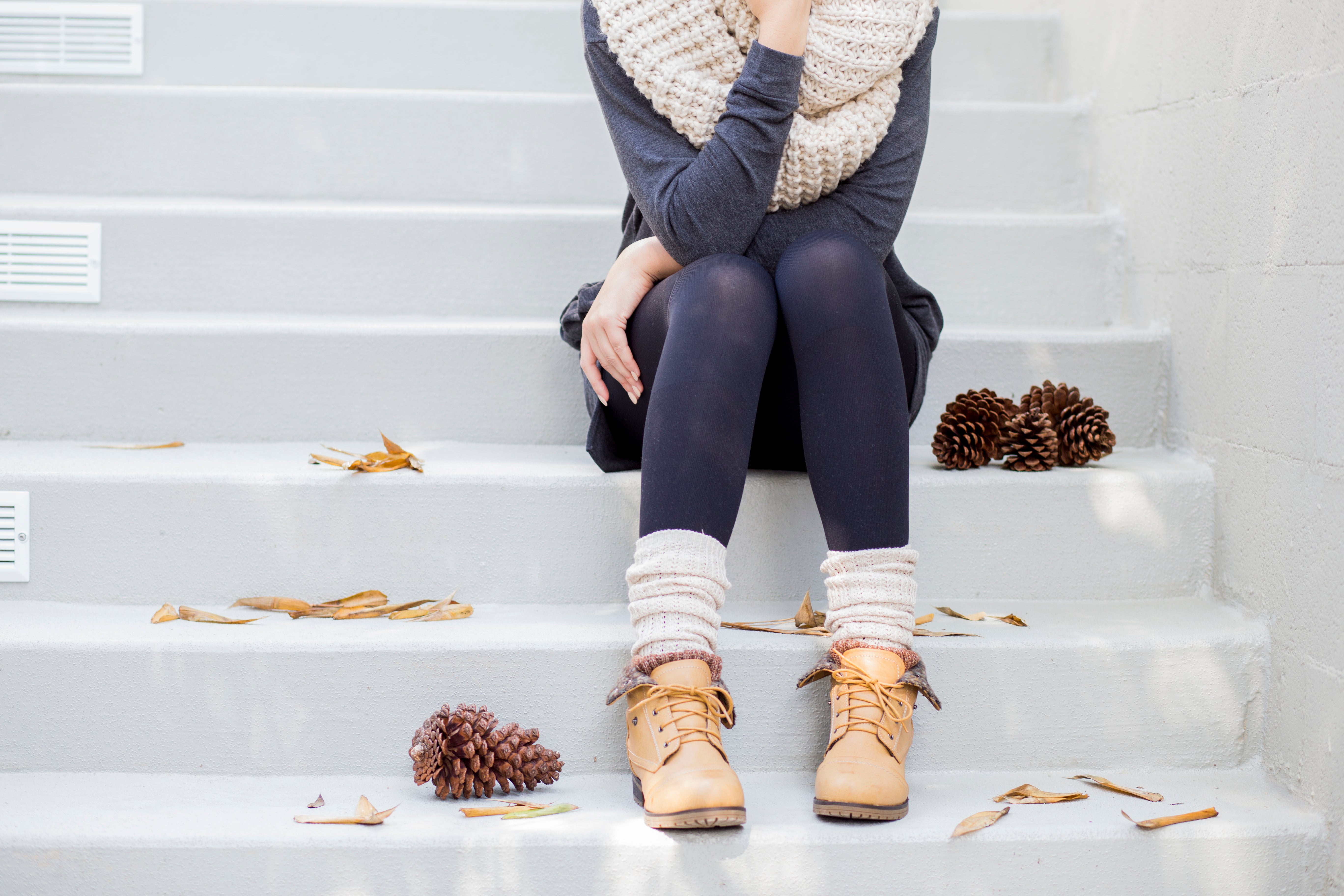 Wearing Compression Stockings in Cold Weather: FAQs + Seasonal