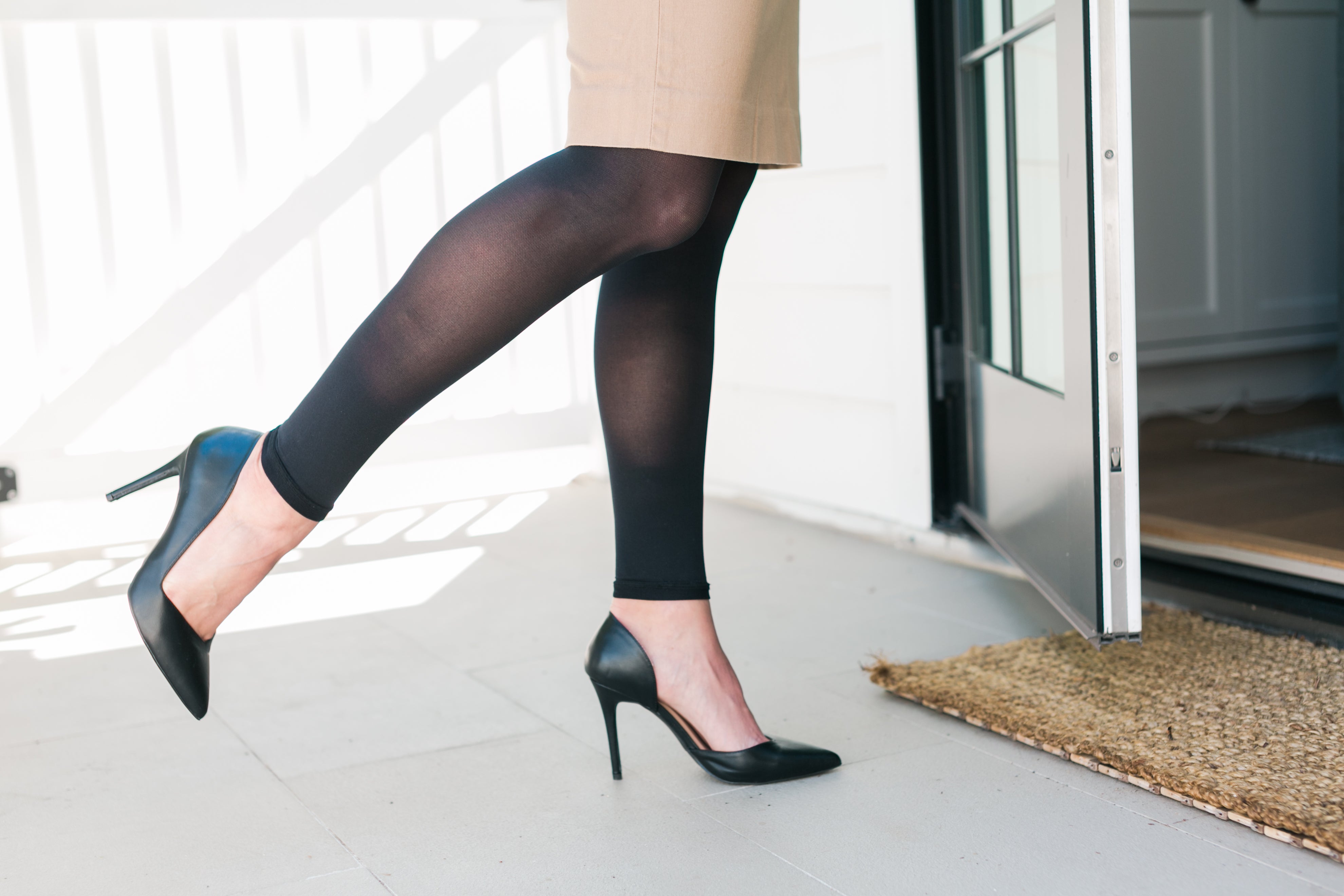 How to Choose Between Full-Length Compression Stocking Styles – REJUVA  Health