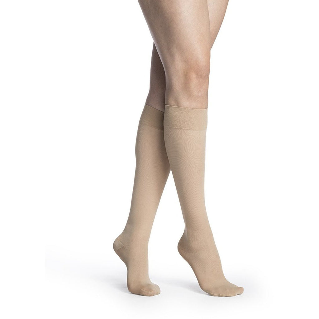 Sigvaris Women's Medium Sheer Knee High, Natural